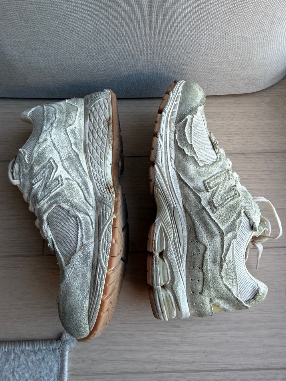 New Balance 2002R
Protection Pack Distressed - Picture 5 of 9